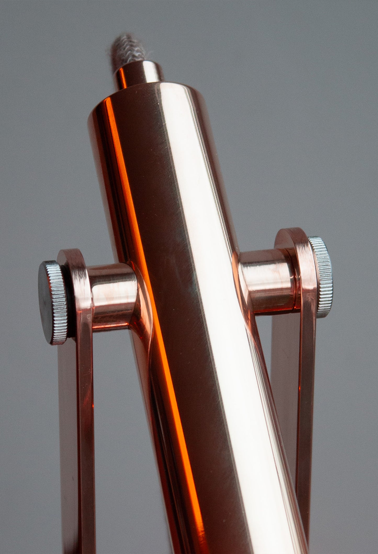 Mino Desk, Kobber